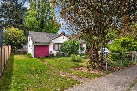 $875,000 | 8315 Ravenna Avenue Northeast, Seattle, WA 98115