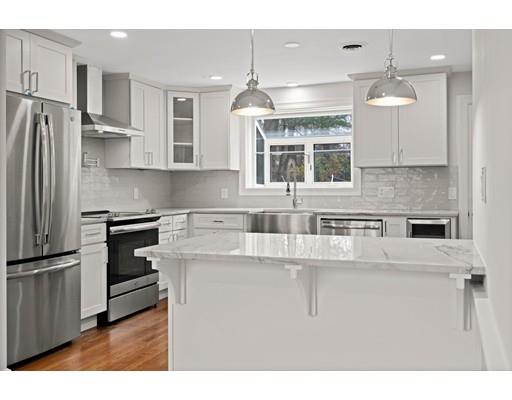 136 Bellingham Road Brookline, MA 02467 - Photo 10 of 27 Gallery Image 10