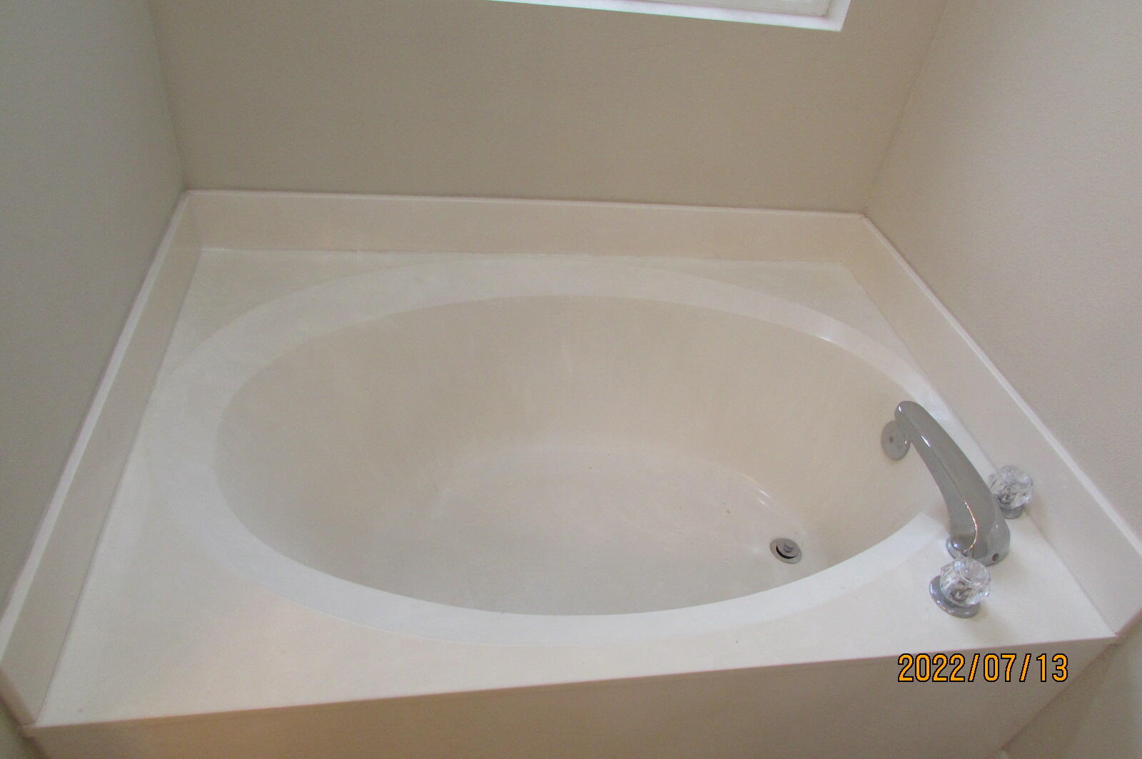 6444 Kylito Circle Crestview, FL 32539 - Photo 17 of 23 a close up of a bathtub