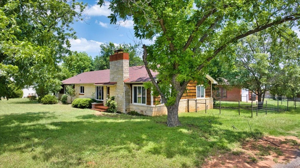 931 Doole Street Mason, TX 76856 - Photo 3 of 35