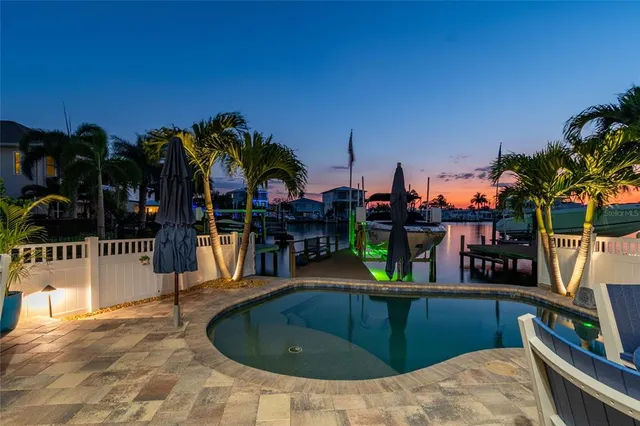$1,195,000 | 16106 6th Street East, Redington Beach, FL 33708