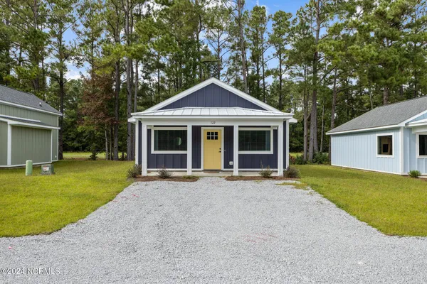 $250,100 | 177 Long Pond Loop, Swansboro, NC 28584