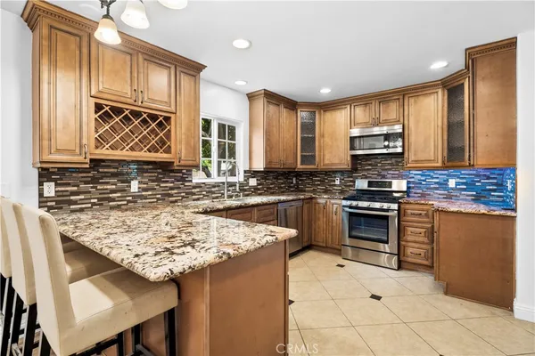 $4,300 | 8440 Gloria Avenue, North Hills, CA 91343