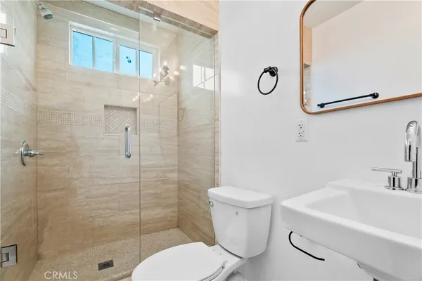 $4,300 | 8440 Gloria Avenue, North Hills, CA 91343