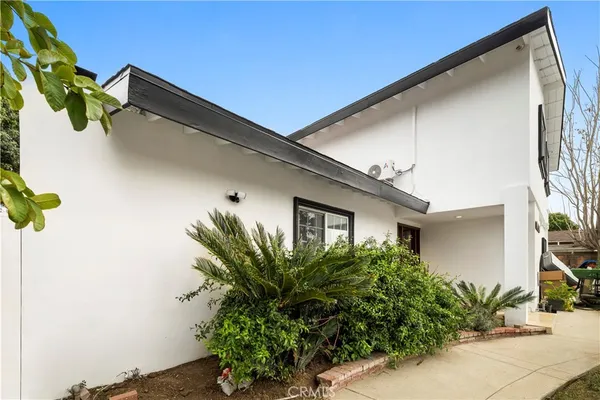 $4,300 | 8440 Gloria Avenue, North Hills, CA 91343