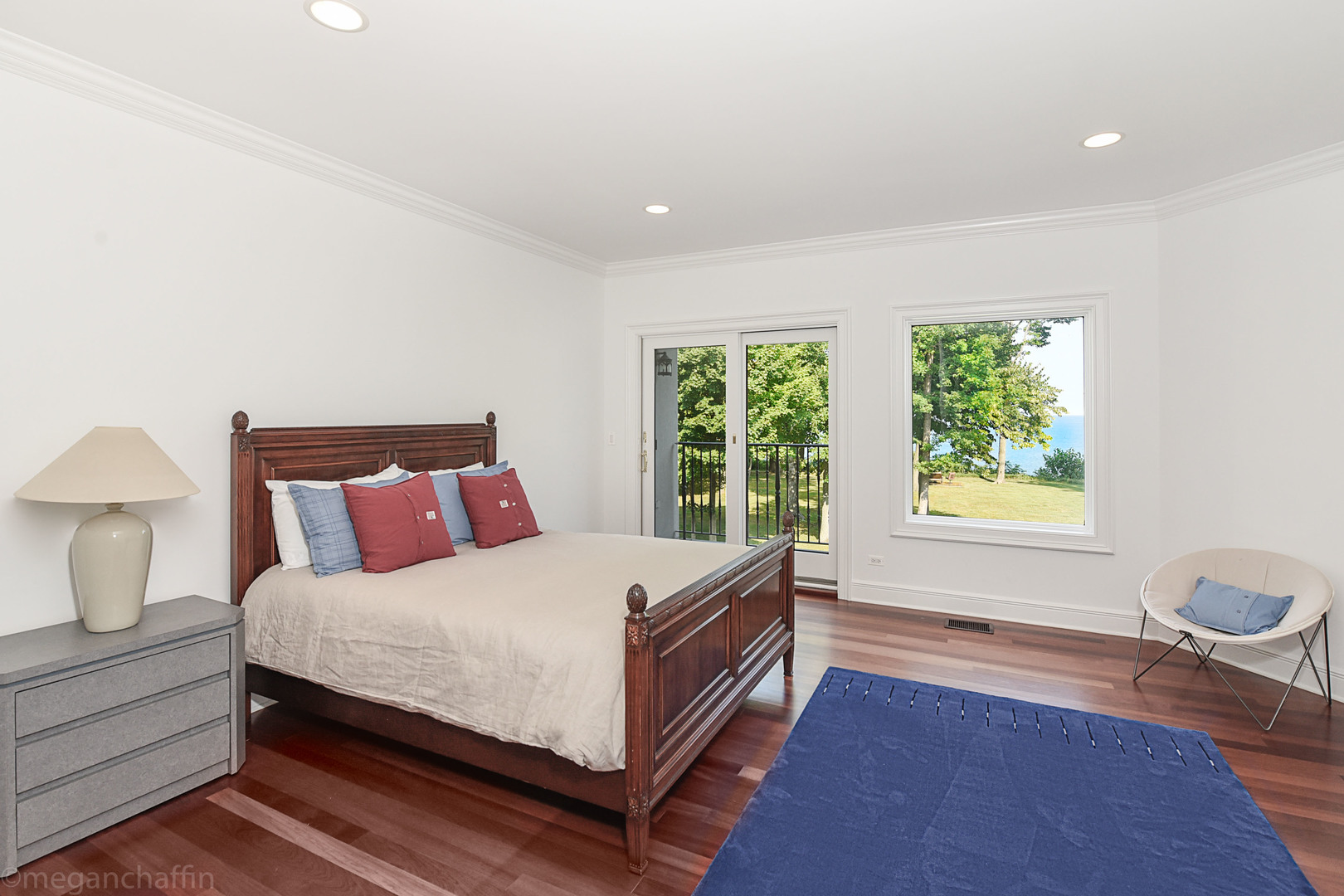 650 Arbor Drive Lake Bluff, IL 60044 - Photo 20 of 49 a bedroom with a bed and a window