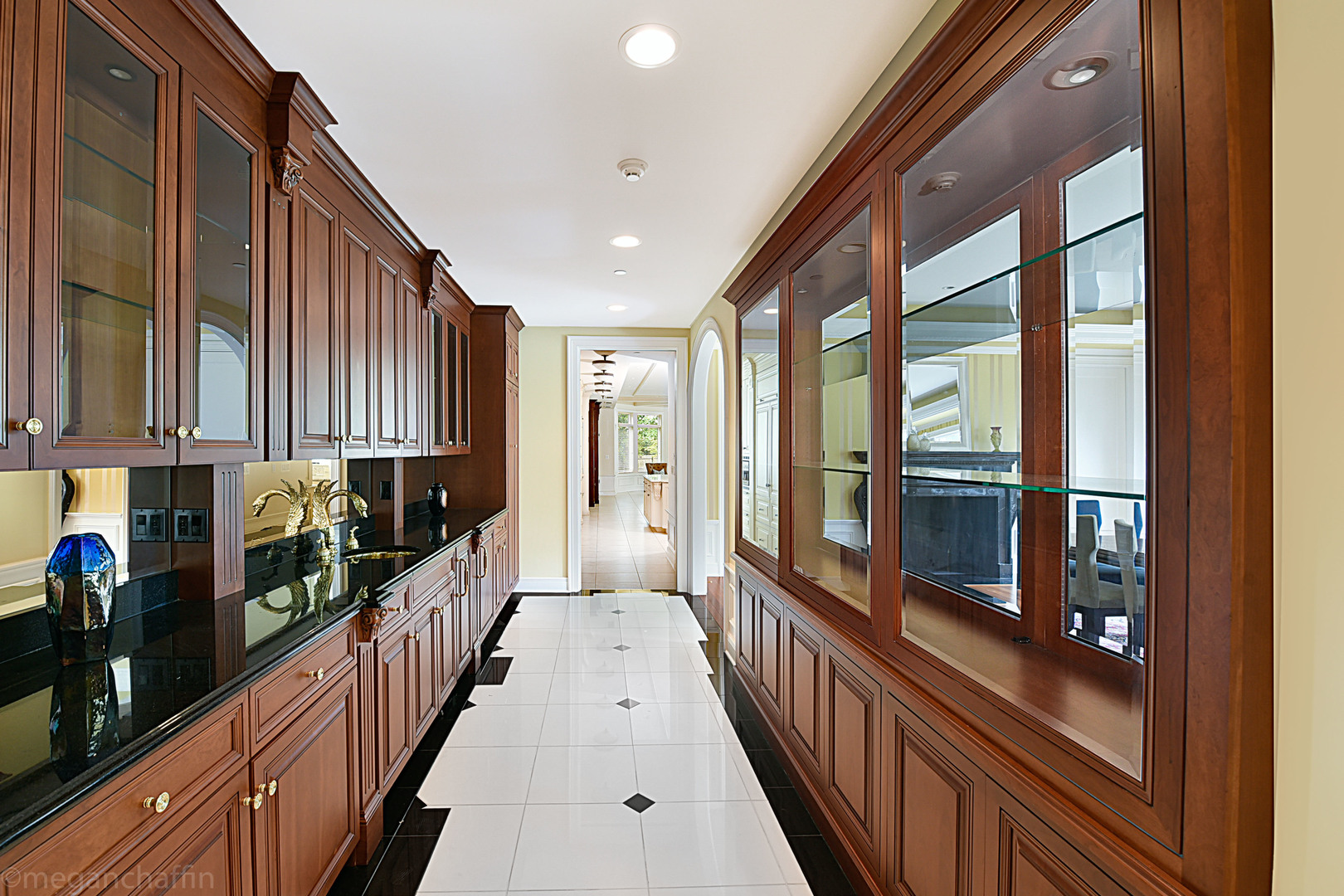 650 Arbor Drive Lake Bluff, IL 60044 - Photo 42 of 49 a view of a city from a balcony