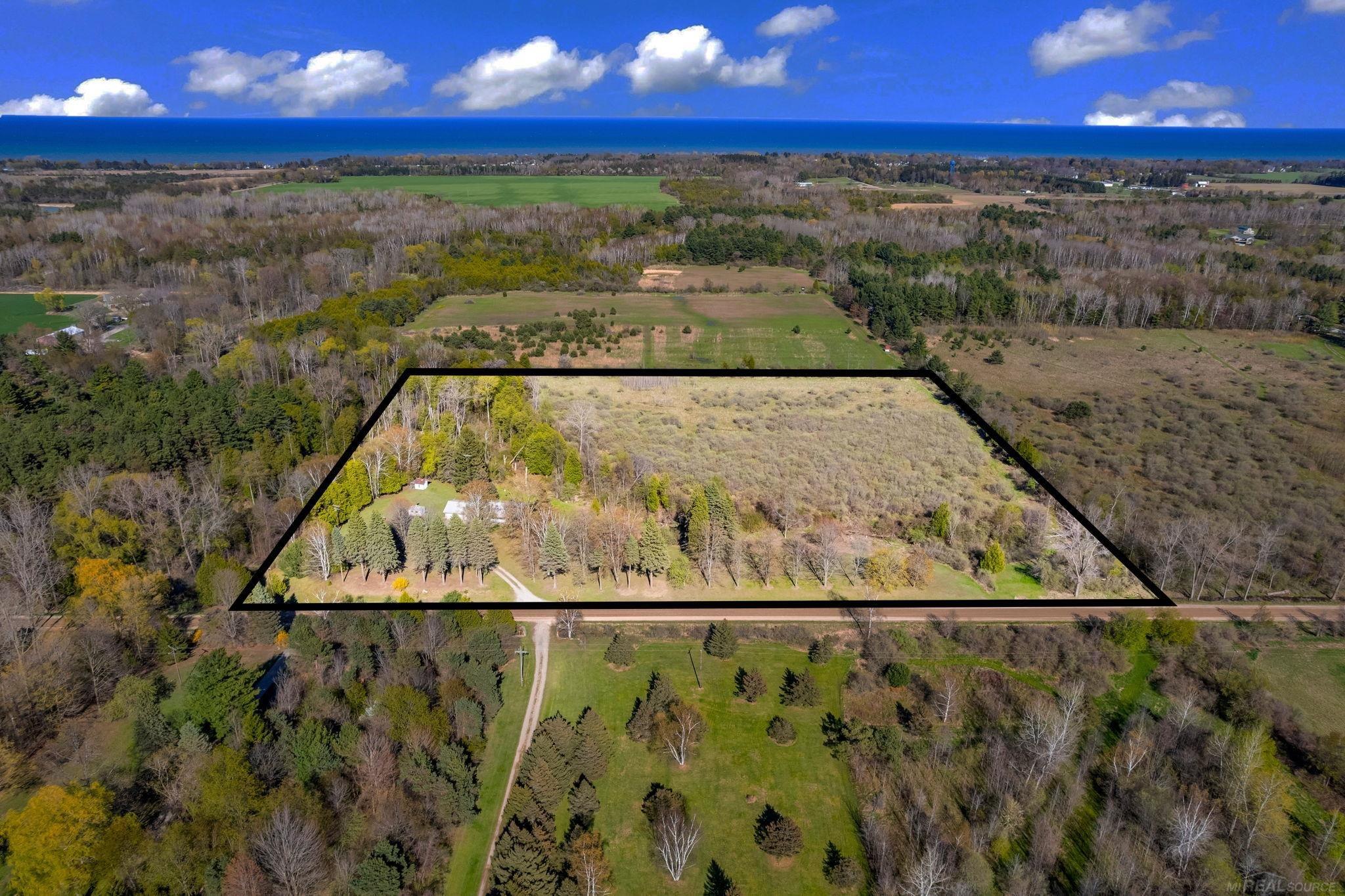 350 North Huron View Road Carsonville, MI 48419 - Photo 54 of 62 50174395-38f96fd8-8eff-4d05-b5fb-e7f6ef6b13ad.JPG