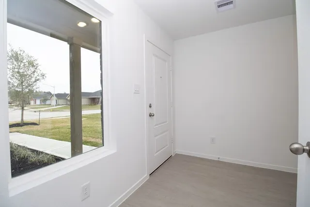 $1,600 | 2092 Cedar Way Drive, Conroe, TX 77301