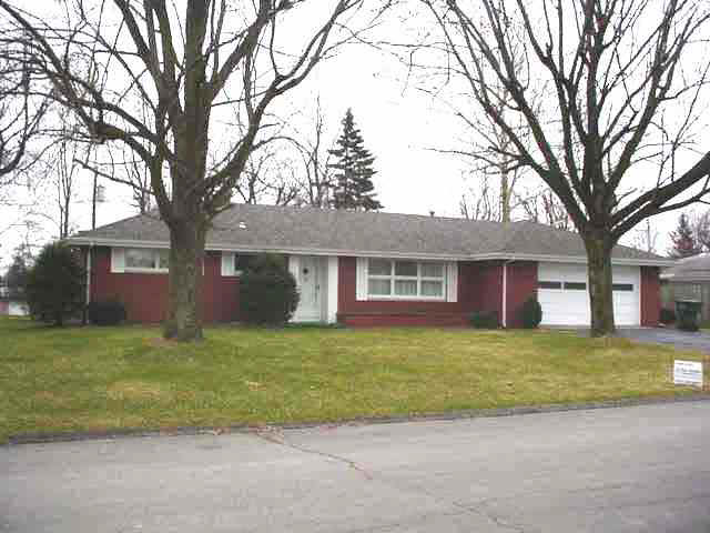 1204 North Riley Road Muncie, IN 47304 - Photo 1 of 9