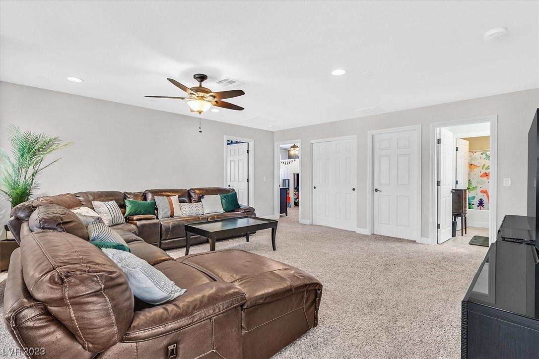 11092 Hunting Hawk Road Las Vegas, NV 89179 - Photo 16 of 51