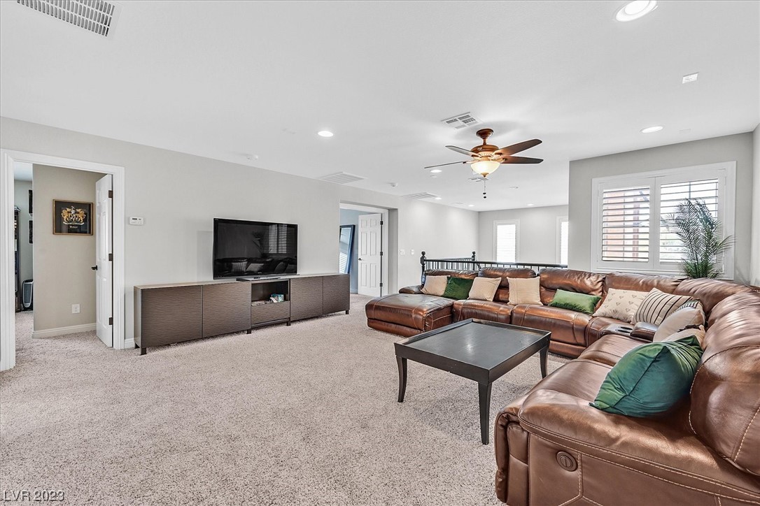 11092 Hunting Hawk Road Las Vegas, NV 89179 - Photo 17 of 51