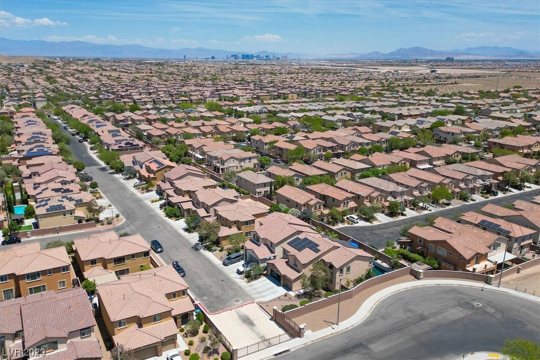 11092 Hunting Hawk Road Las Vegas, NV 89179 - Photo 49 of 51