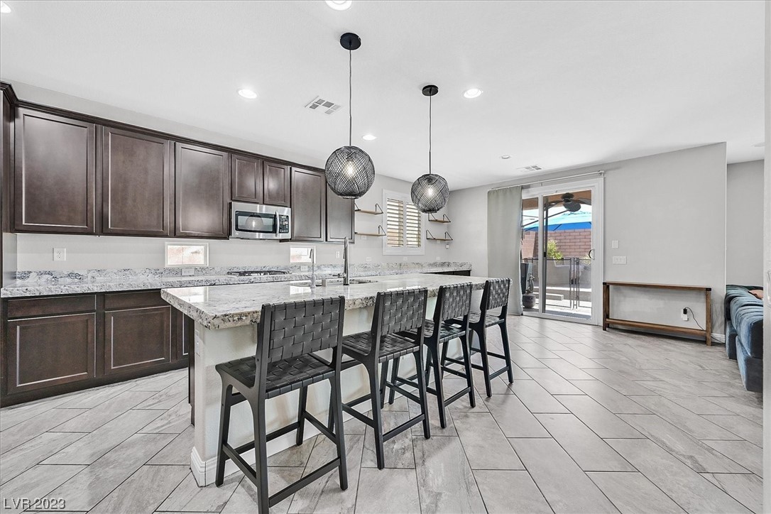 11092 Hunting Hawk Road Las Vegas, NV 89179 - Photo 7 of 51