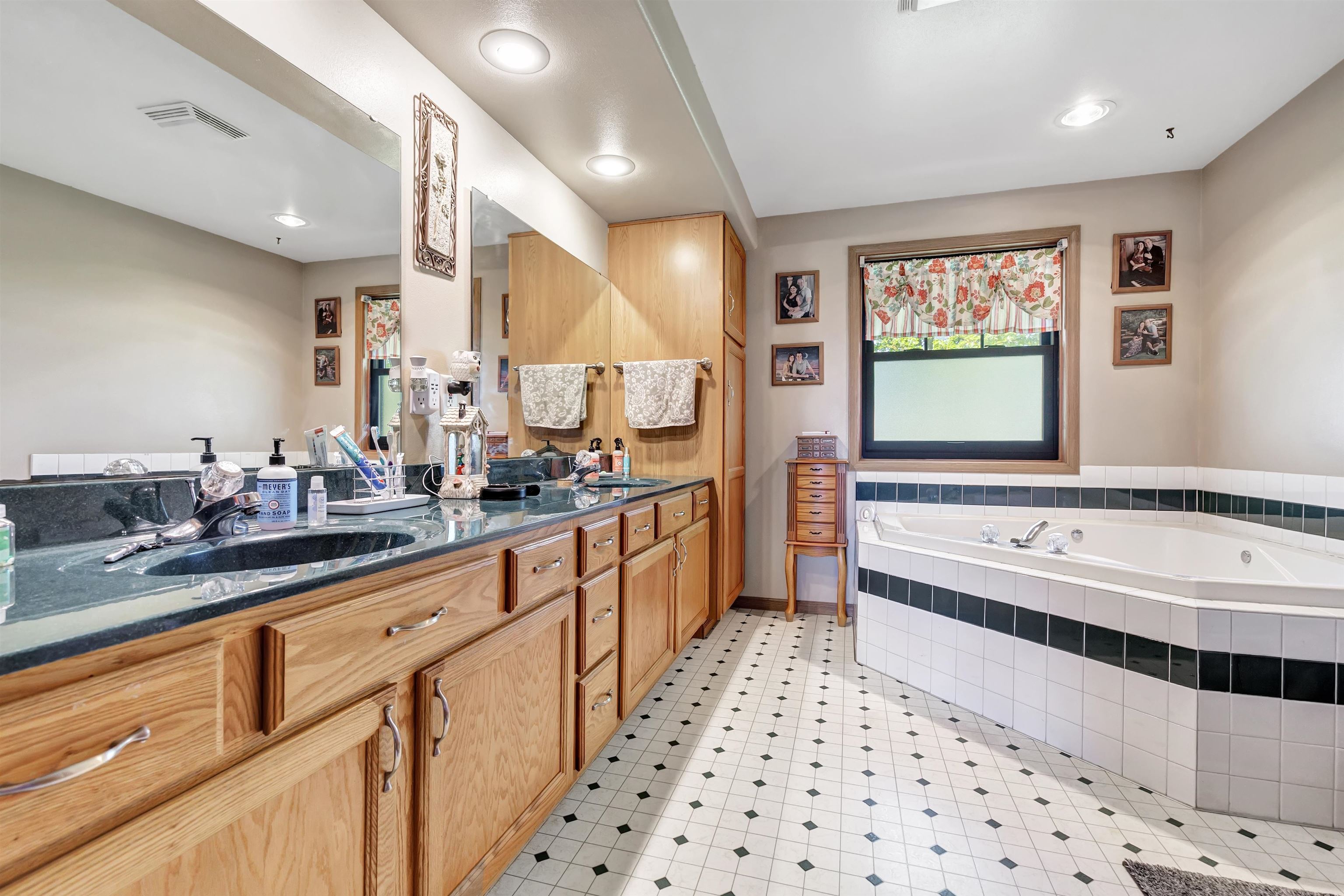 6141 Morrison Road De Pere, WI 54115 - Photo 12 of 40
