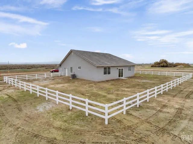 $495,000 | Undisclosed Address, Taft, CA 93268