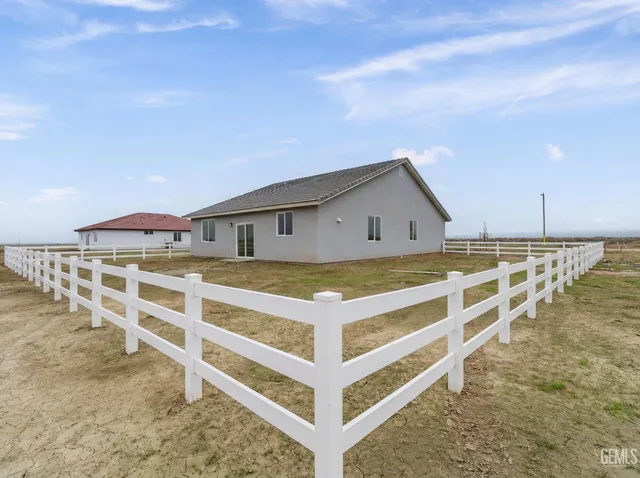 $495,000 | Undisclosed Address, Taft, CA 93268