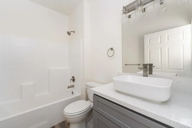 $495,000 | Undisclosed Address, Taft, CA 93268