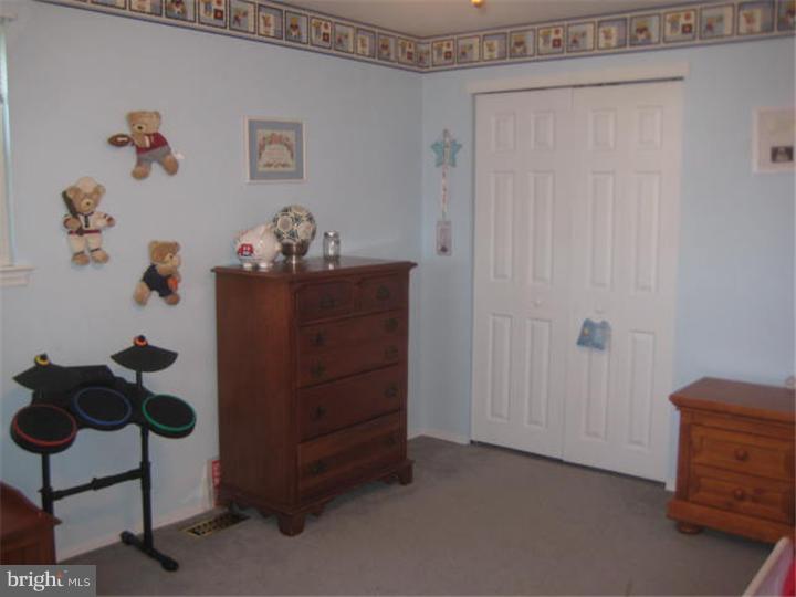 1318 Salem Road Burlington, NJ 08016 - Photo 18 of 24 Bedroom 2