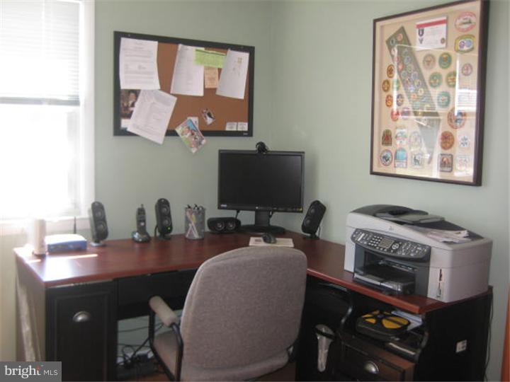 1318 Salem Road Burlington, NJ 08016 - Photo 21 of 24 Bedroom 4