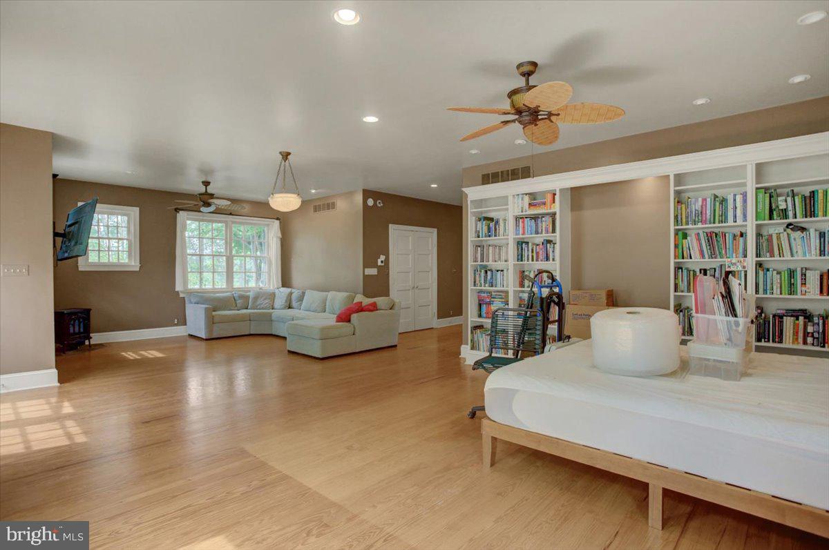 12458 Monterey Lane Blue Ridge Summit, PA 17214 - Photo 36 of 92 Primary Suite