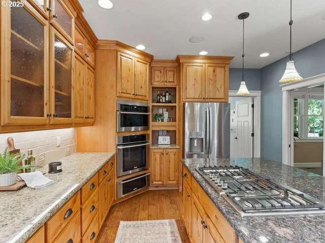 $1,599,900 | 15600 Northeast 194th Court, Brush Prairie, WA 98606