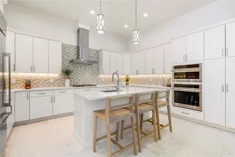 $1,495,000 | 30 Strand Drive, Vero Beach, FL 32963