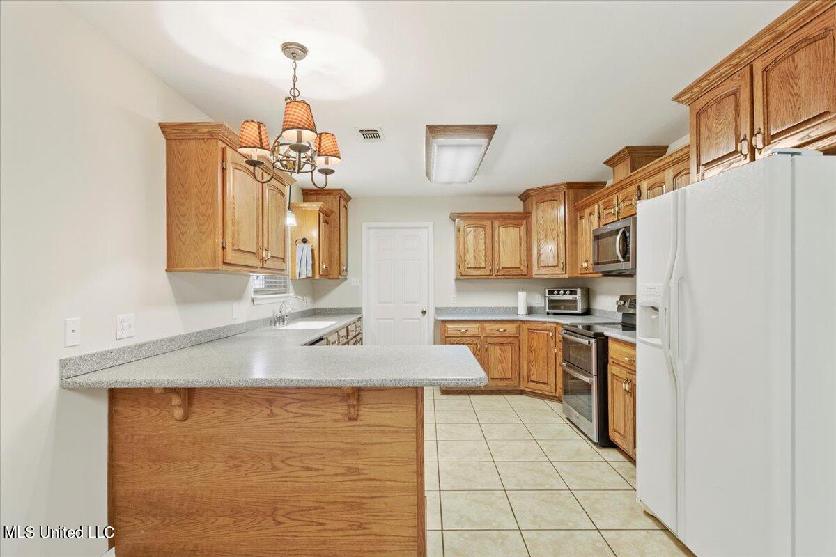 20034 Diamond Road Saucier, MS 39574 - Photo 13 of 45 10-Kitchen