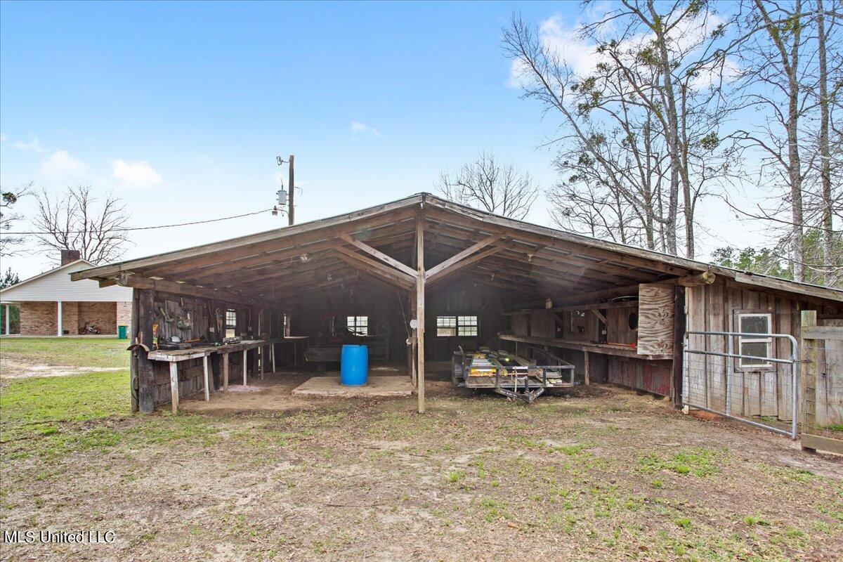 20034 Diamond Road Saucier, MS 39574 - Photo 39 of 45 36-Shed 1