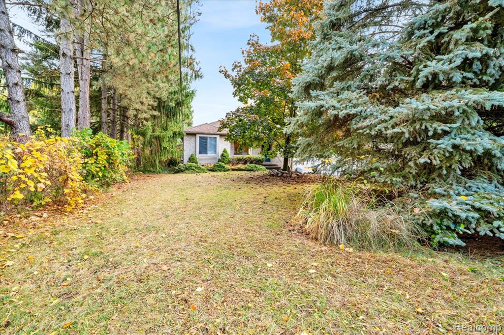 1370 South Boulevard Rochester, MI 48309 - Photo 6 of 65