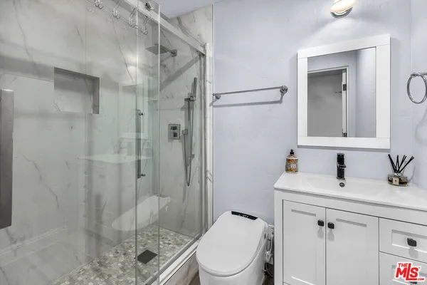 $21,500 | 3110 Benedict Canyon Drive, Beverly Hills, CA 90210