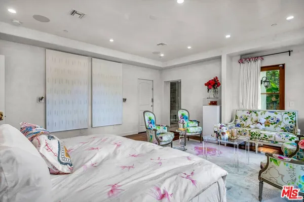 $21,500 | 3110 Benedict Canyon Drive, Beverly Hills, CA 90210