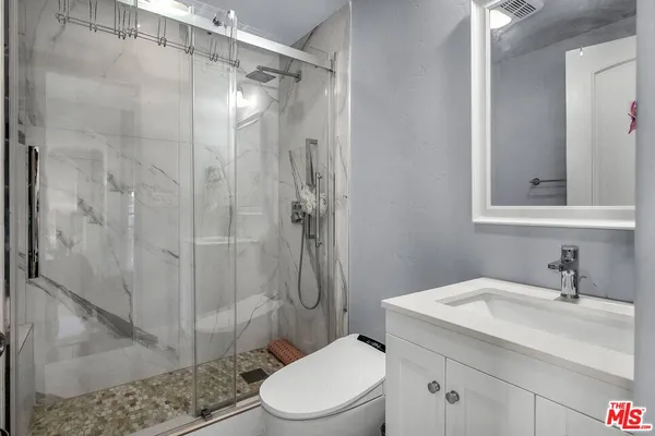 $21,500 | 3110 Benedict Canyon Drive, Beverly Hills, CA 90210