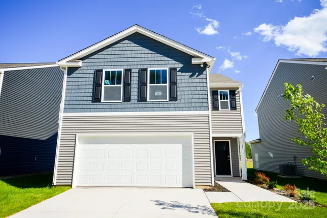 $381,090 | 64 Lillian Lane, Hendersonville, NC 28792