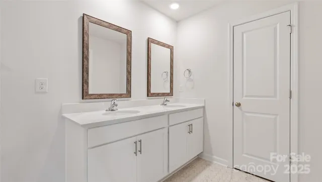 $381,090 | 64 Lillian Lane, Hendersonville, NC 28792