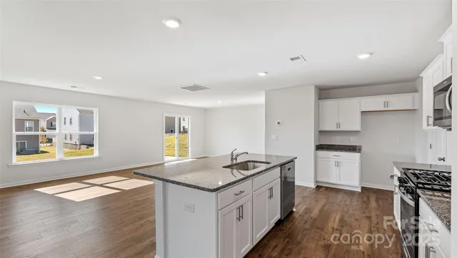 $381,090 | 64 Lillian Lane, Hendersonville, NC 28792