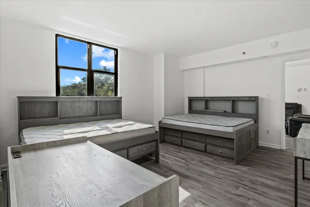 $2,200 | 300 South Duval Street, Unit 602, Tallahassee, FL 32301