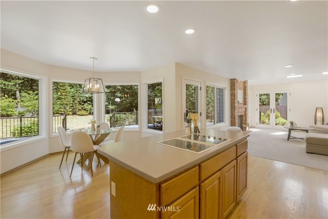 $826,999 | 23924 Southeast 253rd Place, Maple Valley, WA 98038