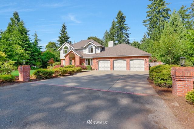 $826,999 | 23924 Southeast 253rd Place, Maple Valley, WA 98038