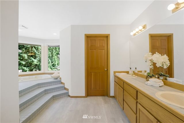 $826,999 | 23924 Southeast 253rd Place, Maple Valley, WA 98038