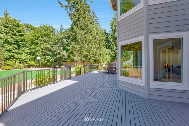 $826,999 | 23924 Southeast 253rd Place, Maple Valley, WA 98038