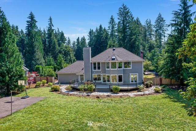 $826,999 | 23924 Southeast 253rd Place, Maple Valley, WA 98038