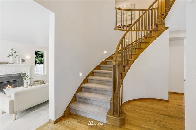 $826,999 | 23924 Southeast 253rd Place, Maple Valley, WA 98038