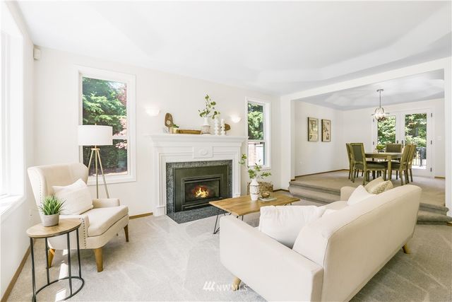 $826,999 | 23924 Southeast 253rd Place, Maple Valley, WA 98038