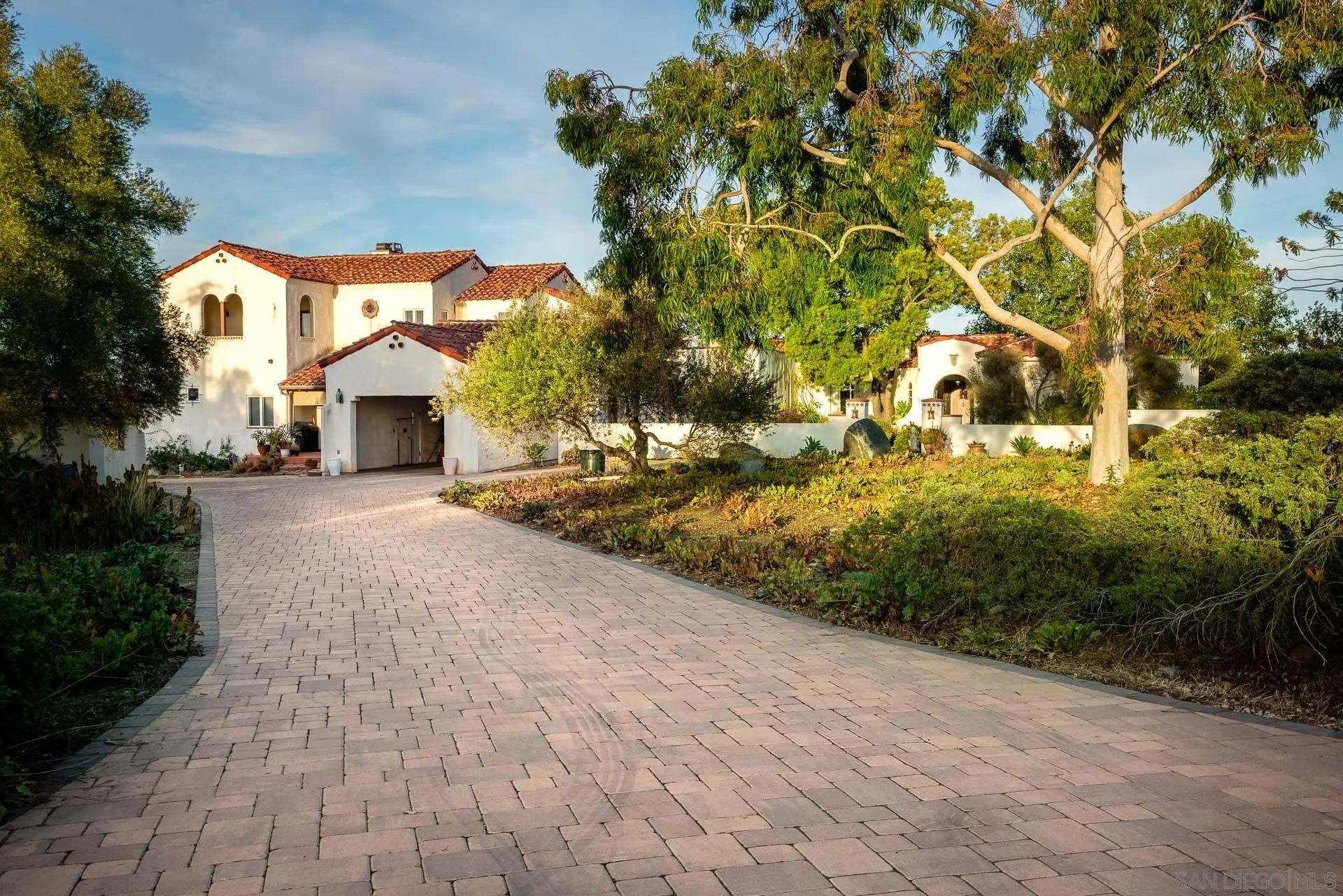 553 Rimrock Road El Cajon, CA 92020 - Photo 7 of 43 a view of a pathway with a houses