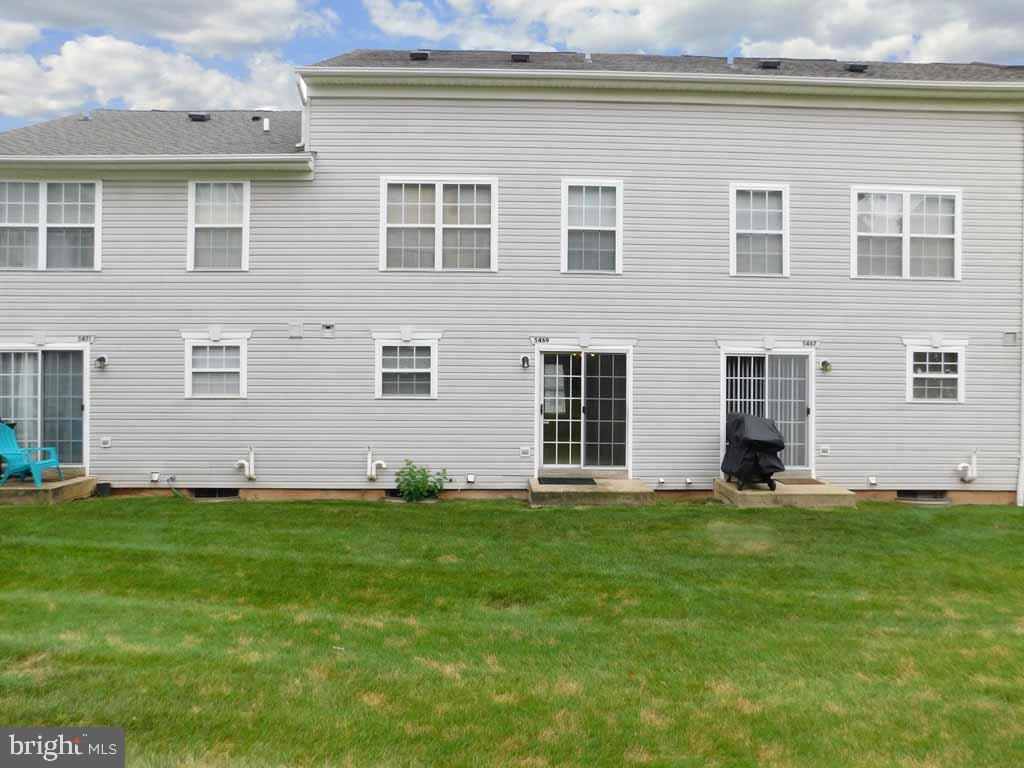 5469 Rinker Circle, Unit 299 Doylestown, PA 18902 - Photo 21 of 21 Close Up of Rear View
