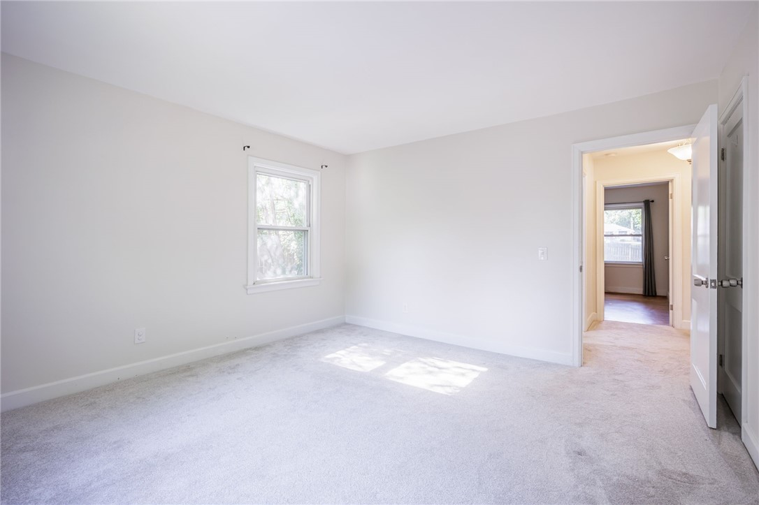 70 Highwood Road Irondequoit, NY 14609 - Photo 20 of 32
