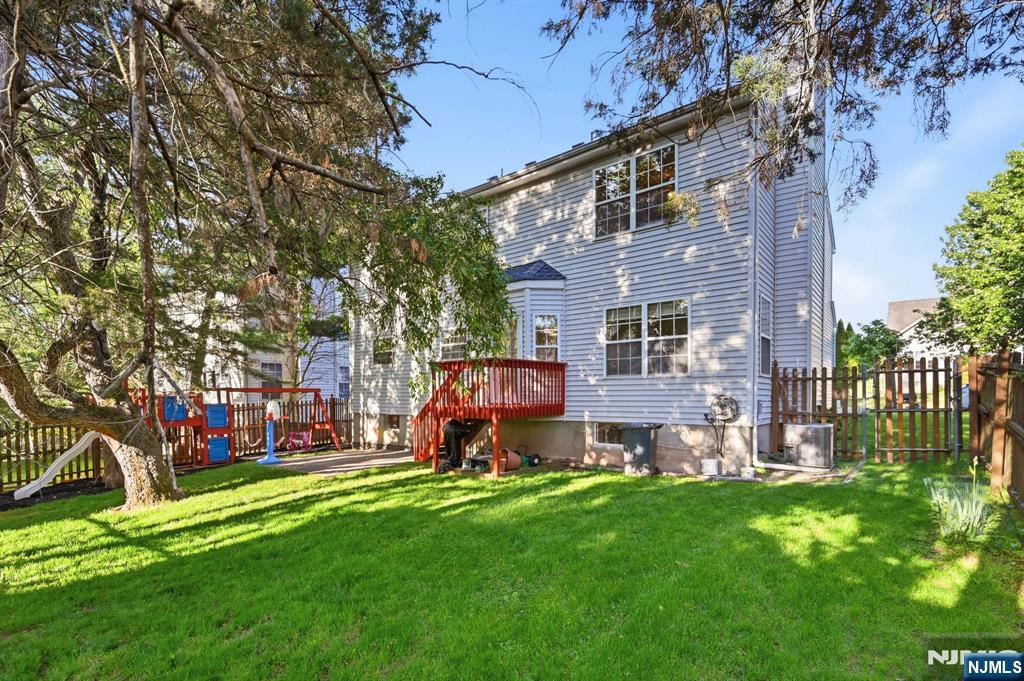 19 Colmart Way Bridgewater, NJ 08807 - Photo 36 of 44
