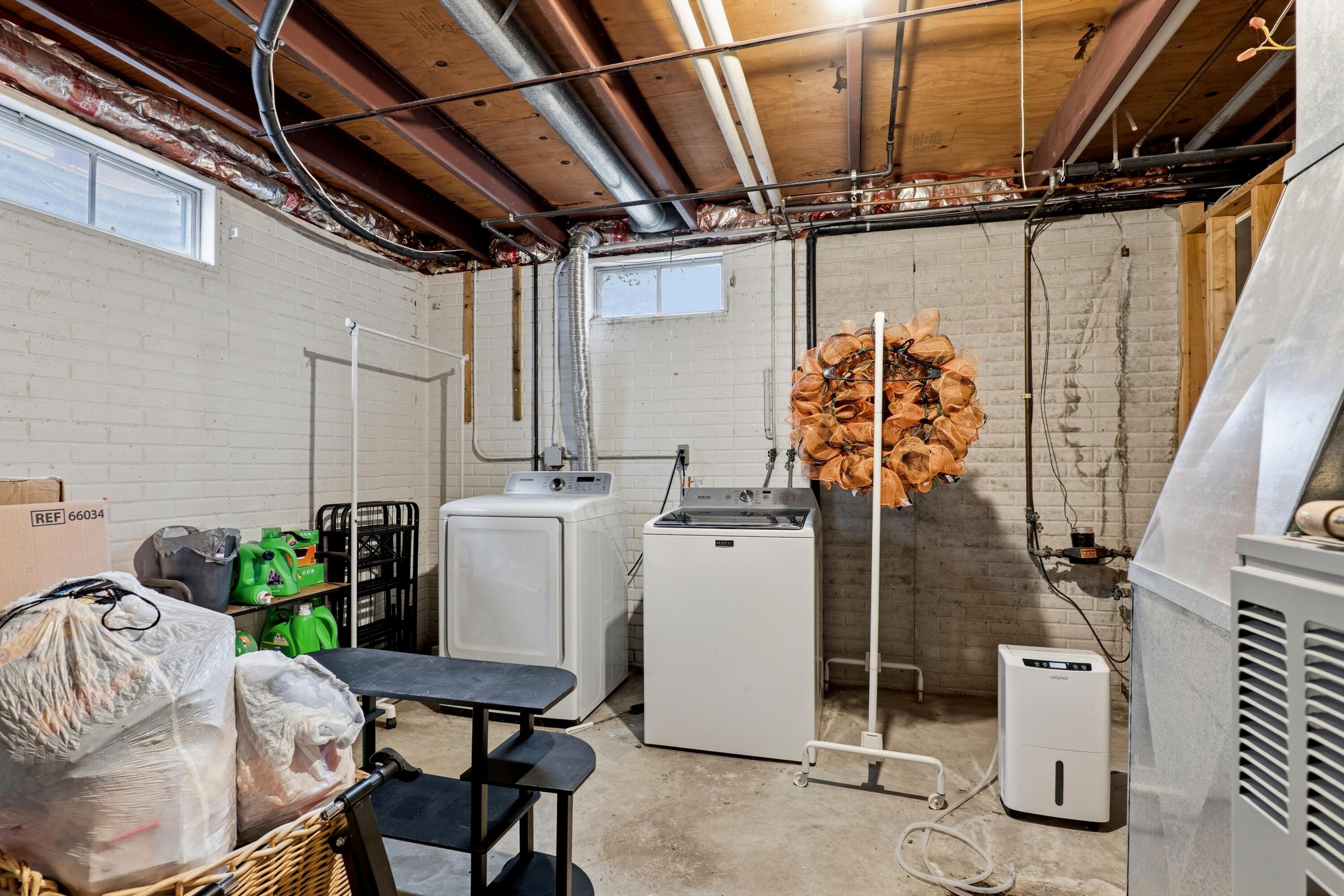 1221 Summit Street Manitowoc, WI 54220 - Photo 20 of 23 1221SummitSt_020