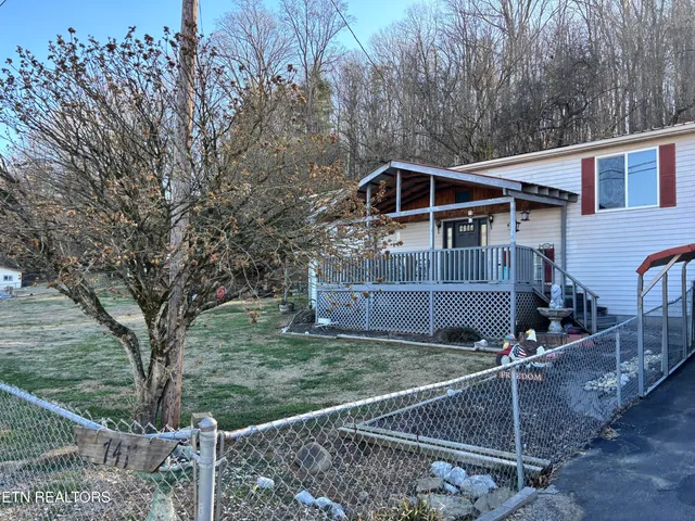 $285,000 | 741 Old Highway 70, Harriman, TN 37748